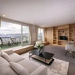 Champs Elysees - Prestige With Balcony Ac And View For 3 *