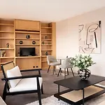 アパート Champs Elysees - Prestige With Balcony Ac And View For 3