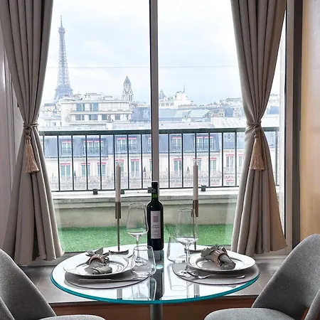 Champs - Elysees View With Balcony - Ac For 3 Daire