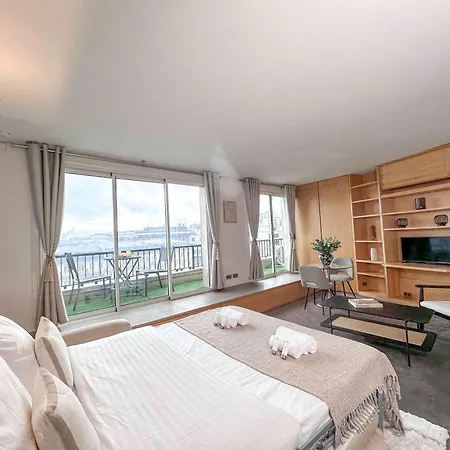 Lägenhet Champs Elysees - Prestige With Balcony Ac And View For 3 *