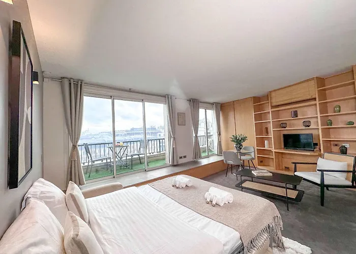 Διαμέρισμα Champs Elysees - Prestige With Balcony Ac And View For 3 *