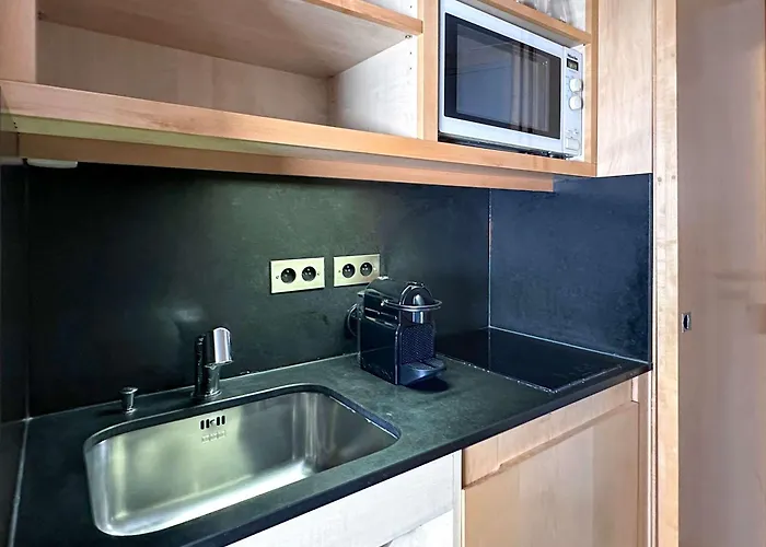 Διαμέρισμα Champs Elysees - Prestige With Balcony Ac And View For 3